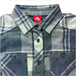 NWT Eastern Mountain Sports women’s XS flannel button up shirt blue green plaid